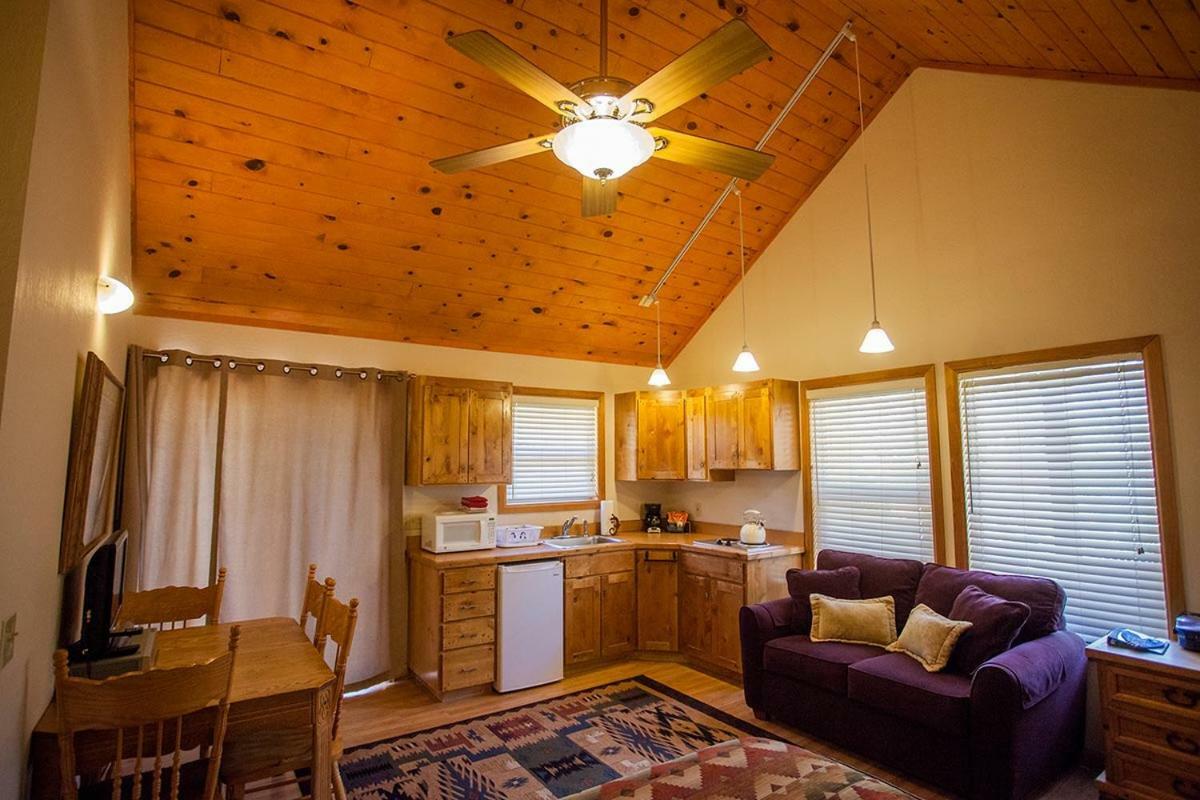 Castle Valley Inn Moab Dış mekan fotoğraf